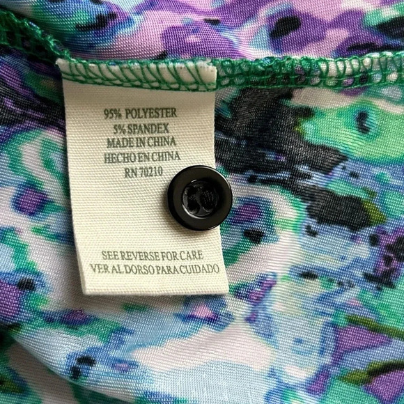 LA Cera Women's 1X Slinky Blouse Arsty Popover Colorful Pleats Stretch V Neck‎ - Picture 12 of 14